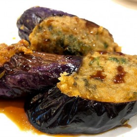 J11 Pan Fried Eggplant Stuffed with Pork 香煎酿茄子 (3's)